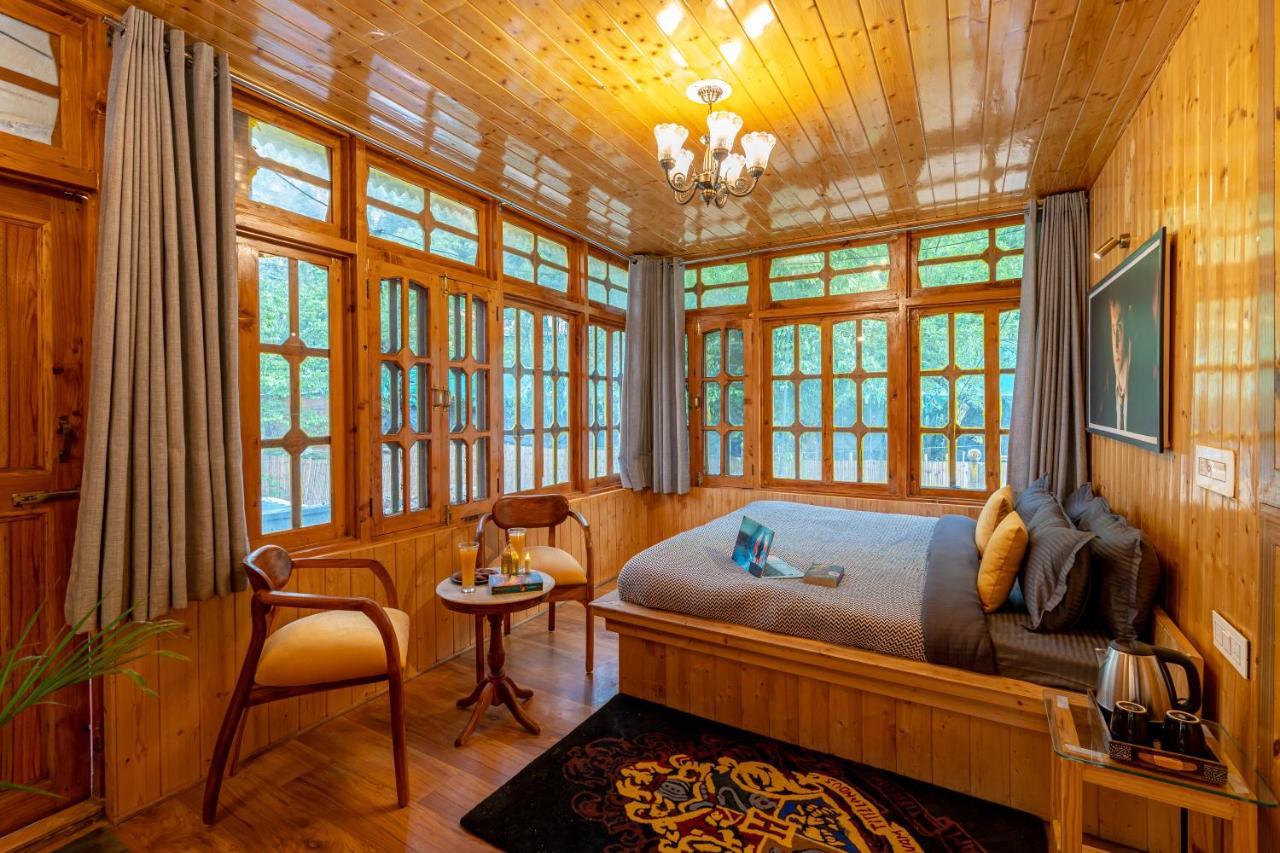Whoopers Boutique Kasol Hostel Buitenkant foto