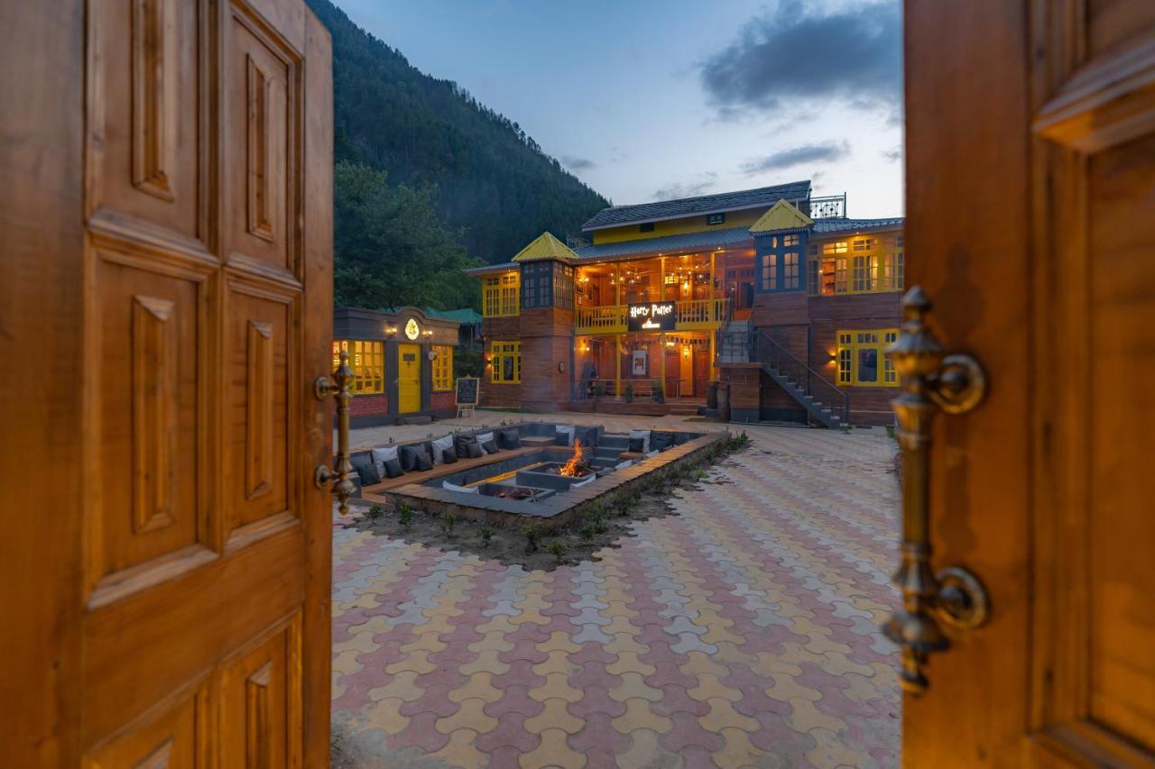 Whoopers Boutique Kasol Hostel Buitenkant foto