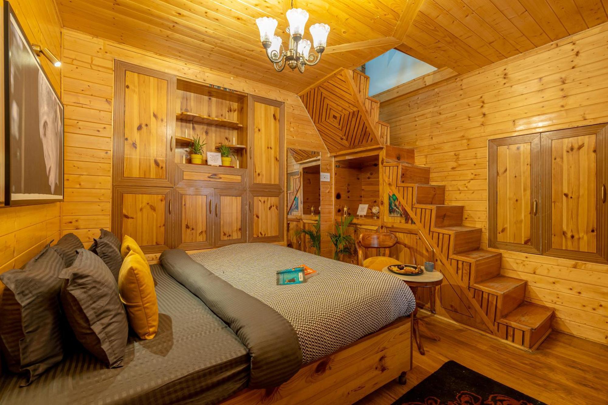 Whoopers Boutique Kasol Hostel Buitenkant foto