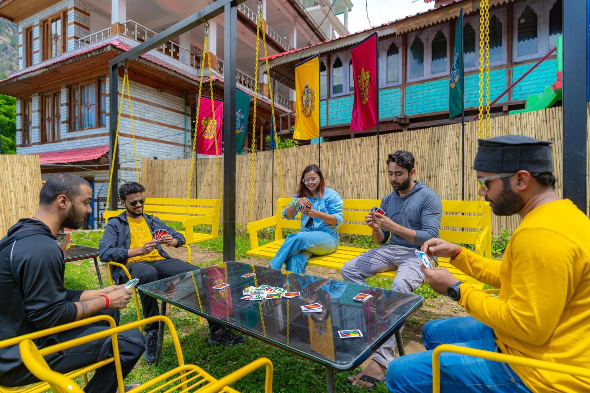 Whoopers Boutique Kasol Hostel Buitenkant foto