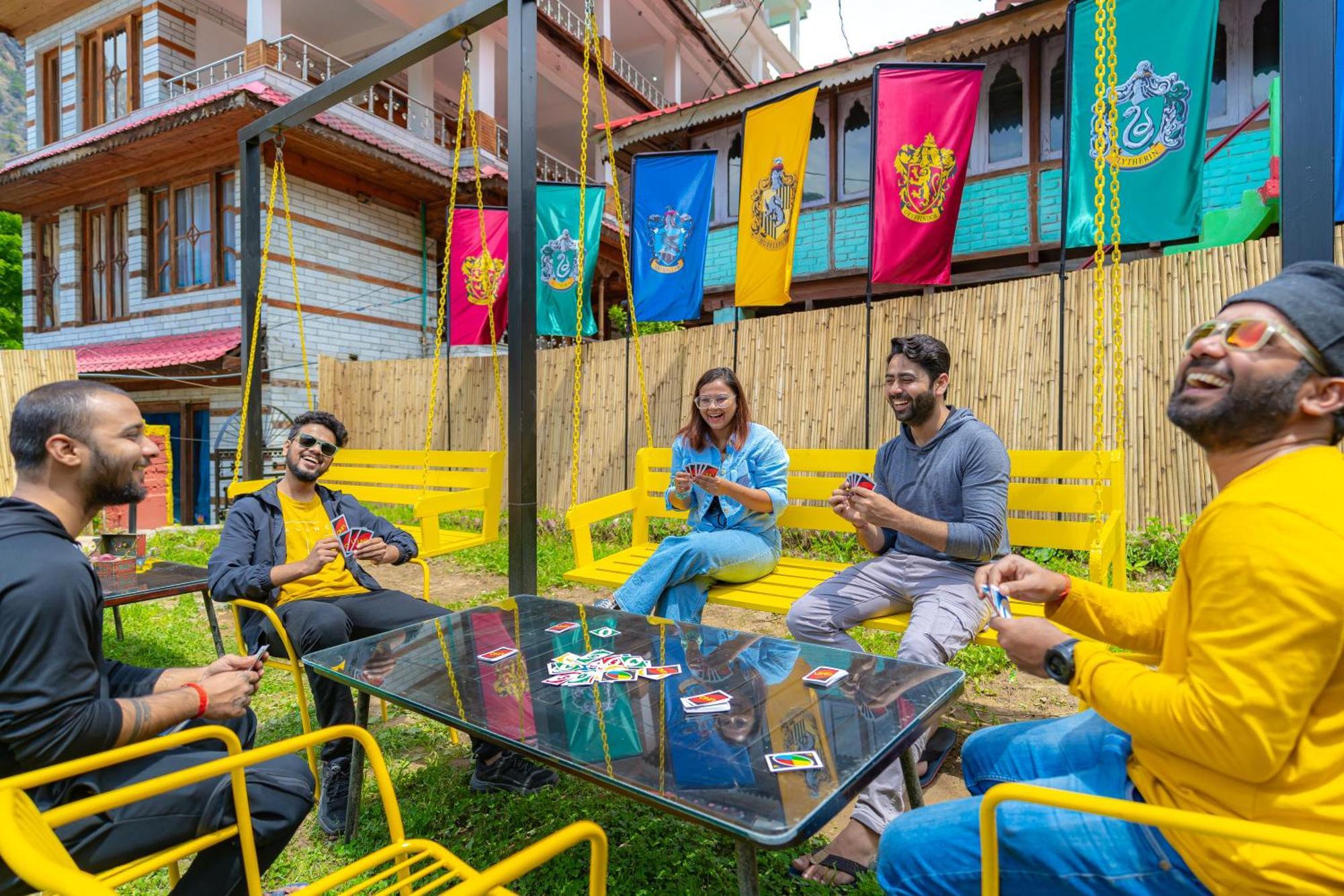 Whoopers Boutique Kasol Hostel Buitenkant foto