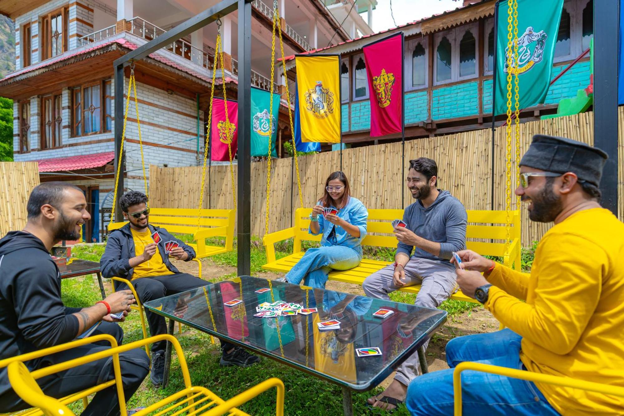 Whoopers Boutique Kasol Hostel Buitenkant foto