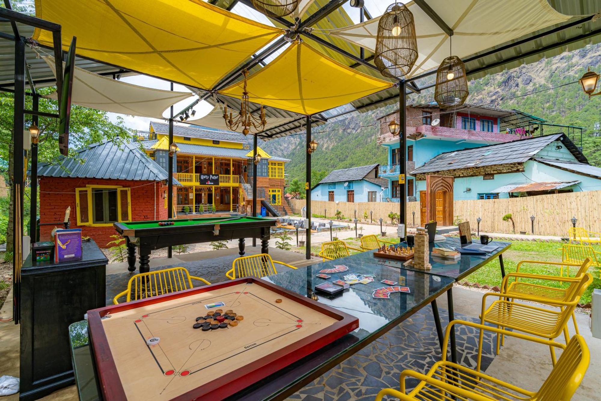Whoopers Boutique Kasol Hostel Buitenkant foto